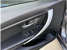 Vehicle Thumb #16