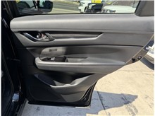 Vehicle Thumb #26