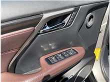 Vehicle Thumb #17