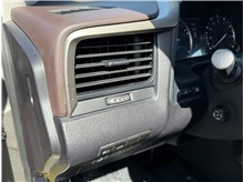 Vehicle Thumb #36