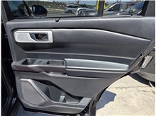 Vehicle Thumb #25