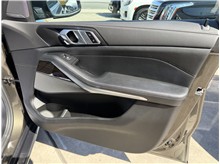 Vehicle Thumb #33