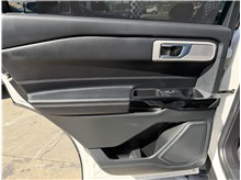 Vehicle Thumb #21