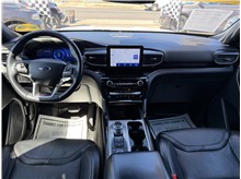 Vehicle Thumb #32