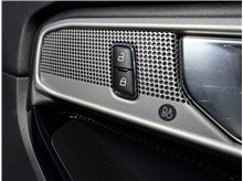 Vehicle Thumb #35