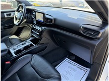 Vehicle Thumb #36