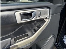 Vehicle Thumb #16