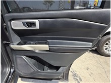 Vehicle Thumb #27