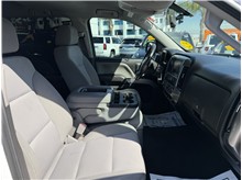 Vehicle Thumb #30