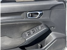 Vehicle Thumb #16