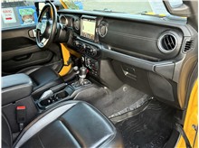 Vehicle Thumb #32
