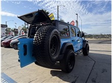 Vehicle Thumb #24