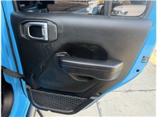 Vehicle Thumb #25