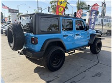 Vehicle Thumb #60
