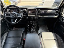 Vehicle Thumb #28