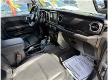 Vehicle Thumb #30