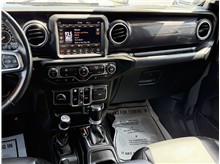 Vehicle Thumb #36