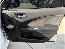 Vehicle Thumb #28
