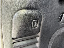 Vehicle Thumb #25