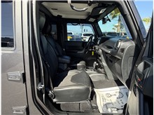Vehicle Thumb #26