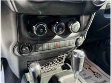 Vehicle Thumb #33