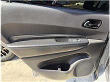 Vehicle Thumb #20