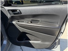 Vehicle Thumb #32
