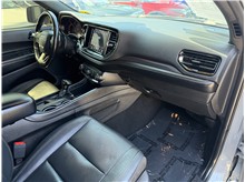 Vehicle Thumb #33