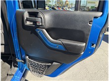 Vehicle Thumb #28