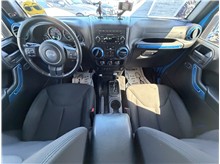Vehicle Thumb #31