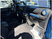 Vehicle Thumb #33
