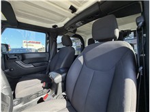 Vehicle Thumb #18