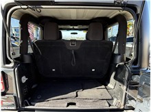 Vehicle Thumb #20