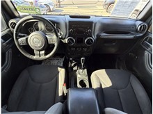 Vehicle Thumb #26