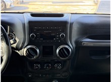 Vehicle Thumb #32