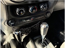 Vehicle Thumb #34