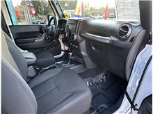 Vehicle Thumb #22