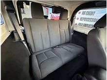 Vehicle Thumb #25
