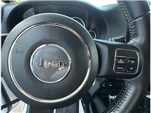 Vehicle Thumb #28