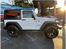 Vehicle Thumb #8