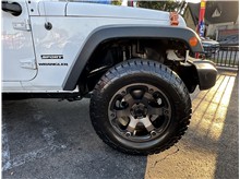 Vehicle Thumb #9