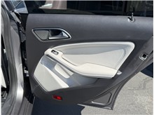 Vehicle Thumb #17