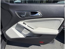 Vehicle Thumb #21