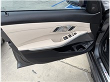 Vehicle Thumb #15