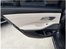 Vehicle Thumb #20