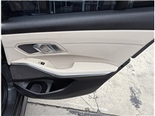 Vehicle Thumb #25