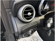 Vehicle Thumb #29
