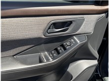 Vehicle Thumb #13
