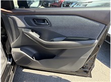 Vehicle Thumb #24