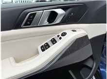 Vehicle Thumb #16